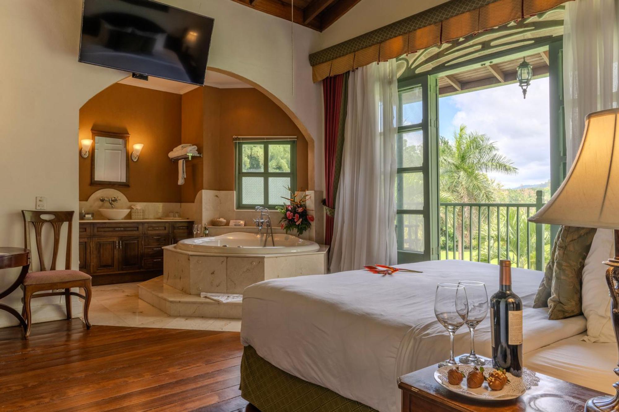 Hotel Casa Turire Turrialba Exteriör bild