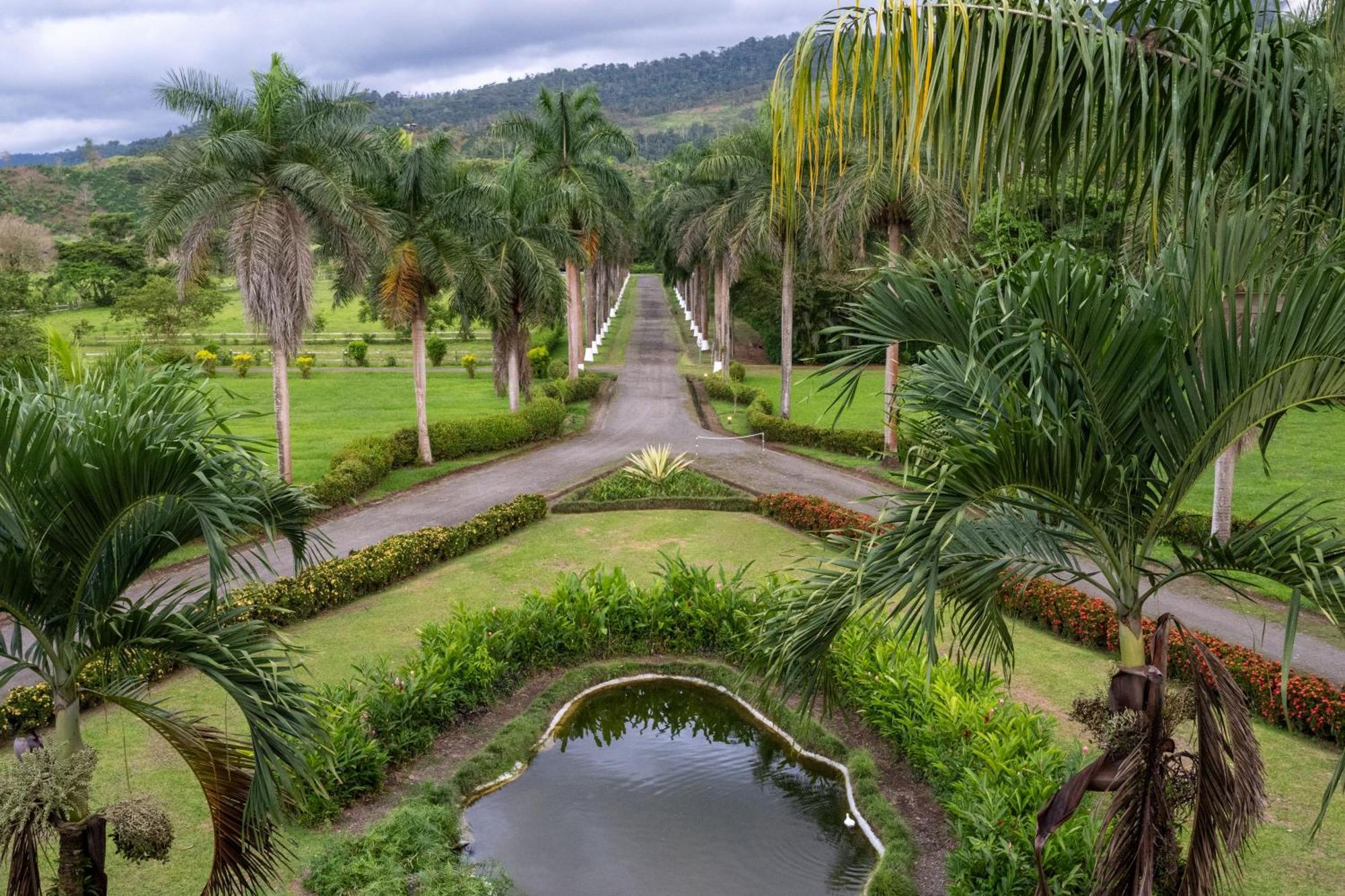 Hotel Casa Turire Turrialba Exteriör bild